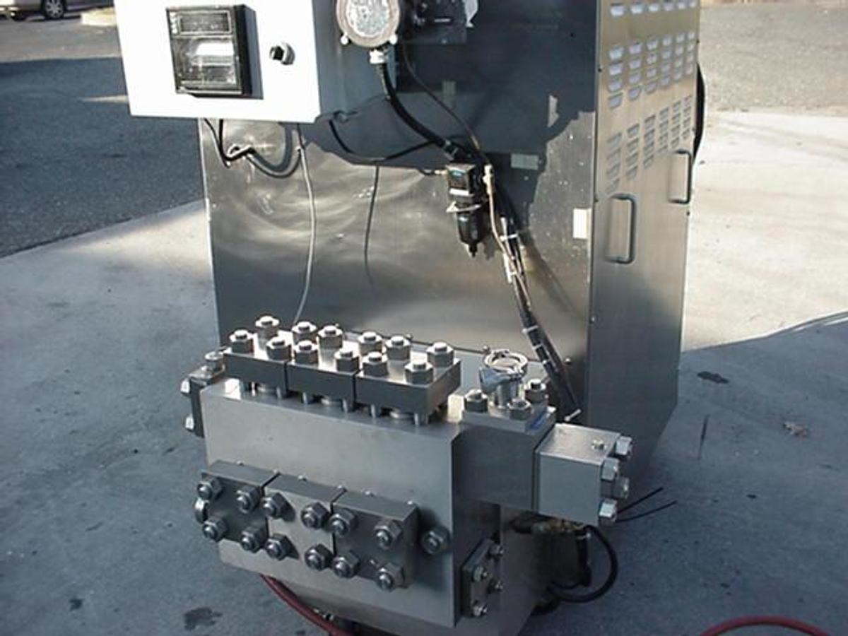 Used Union 300gph Ss Homogenizer, 6000 Psi, 1994, Xp