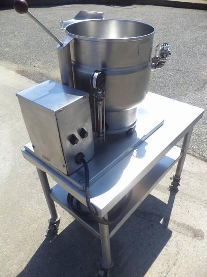 Used 5 Gallon Groen Stainless Steel Self-Contained Electric Kettle, 50 PSI Jacket