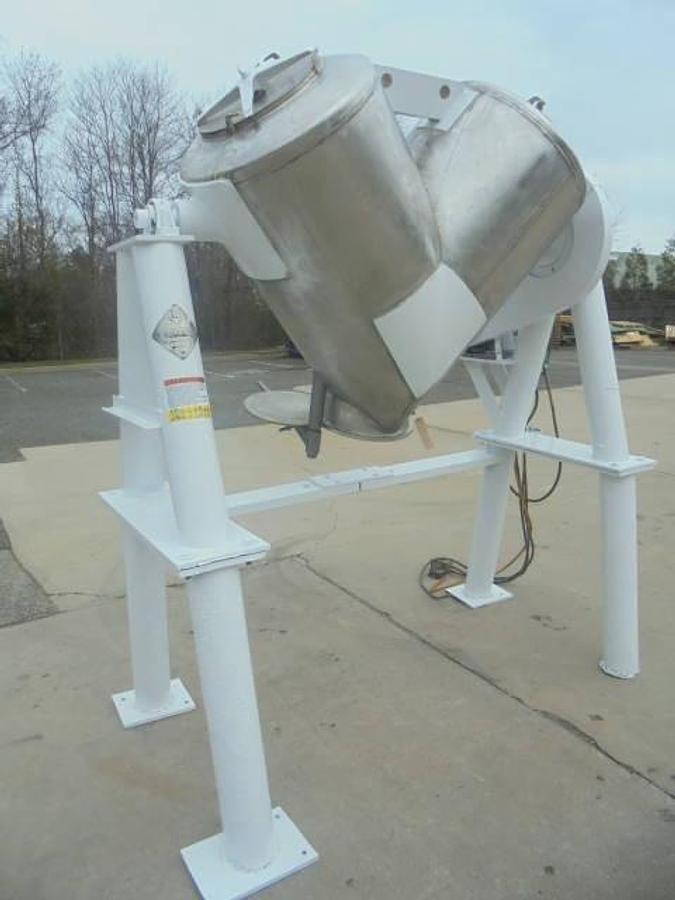 Used 20 CU.FT. Patterson Kelley Stainless Steel “V”” Tumbling Blender, 70 LB./CF, Liquid Spray Bar