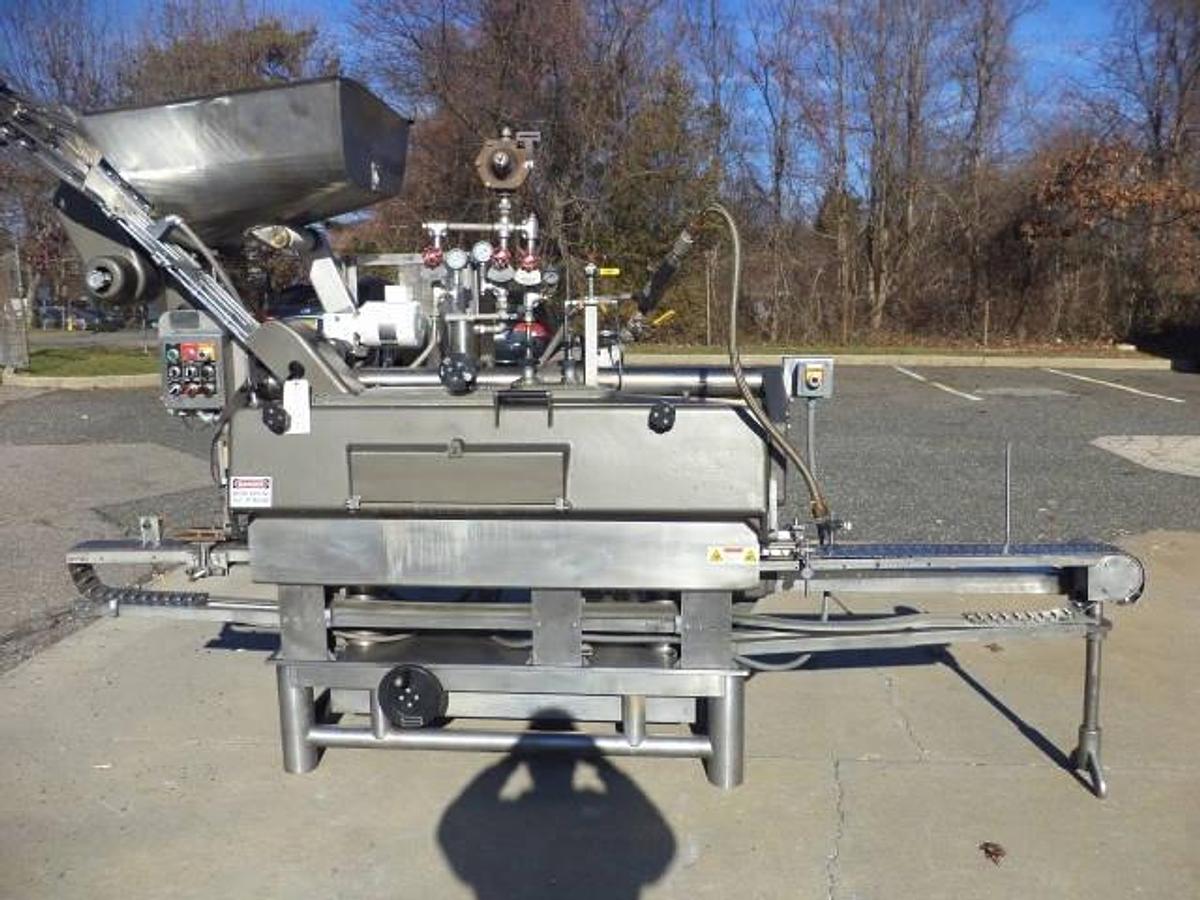 Used Crown 4LH High Speed Straight Line Vacuum Sealing Machine, 38mm  Diameter Caps