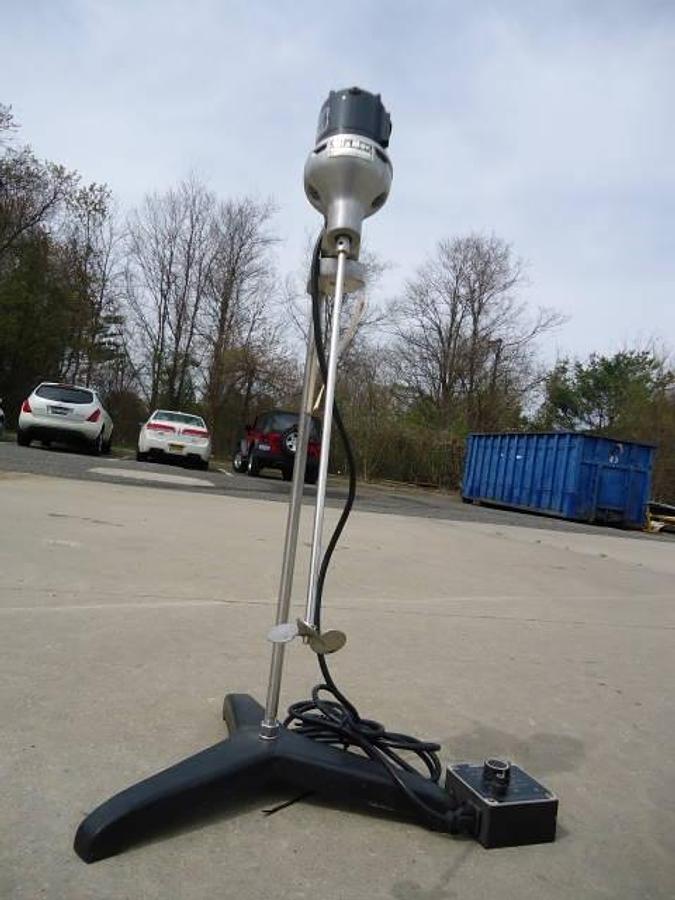 Used Mixmor Tabletop Laboratory Propeller Mixer, Vari Speed