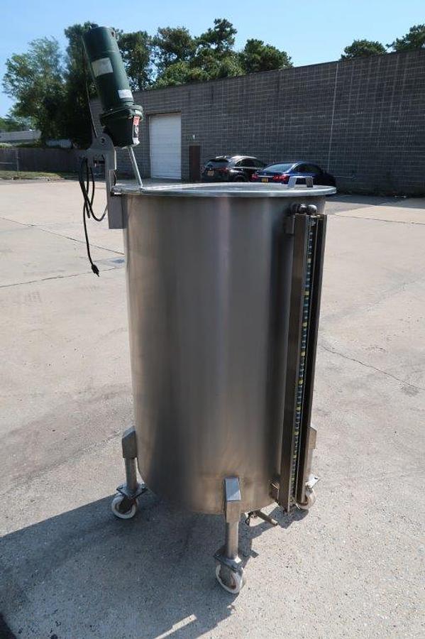 Used 125 Gallon SS Vertical Tank, Lightnin Agitator