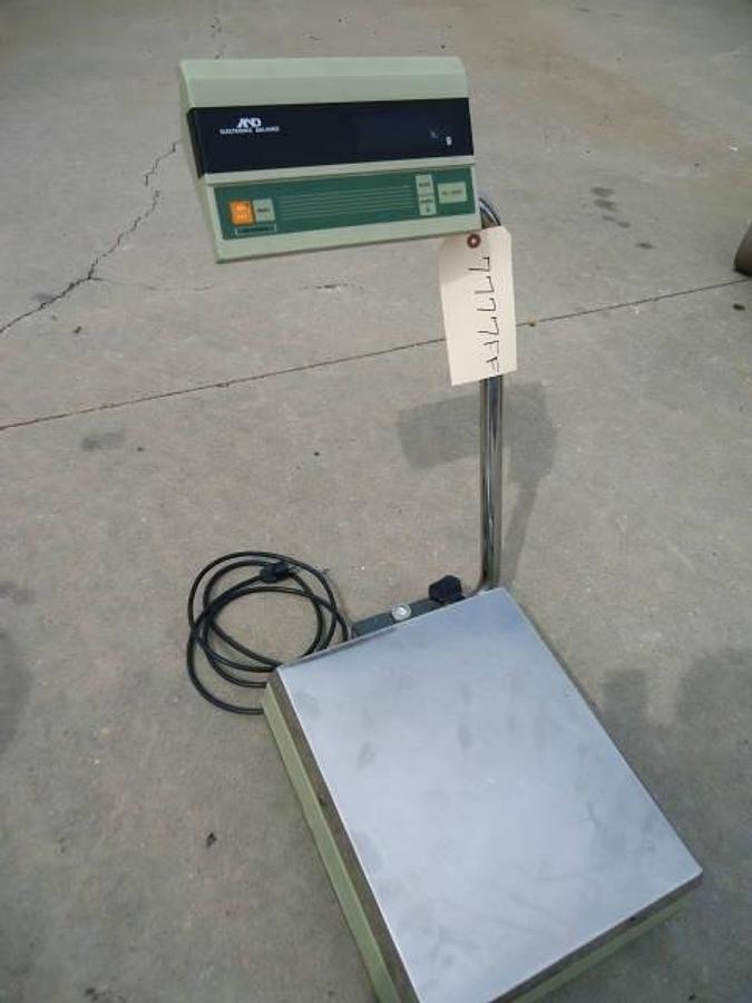 Used “A N D” Electric Balance/Scale, Single Phase
