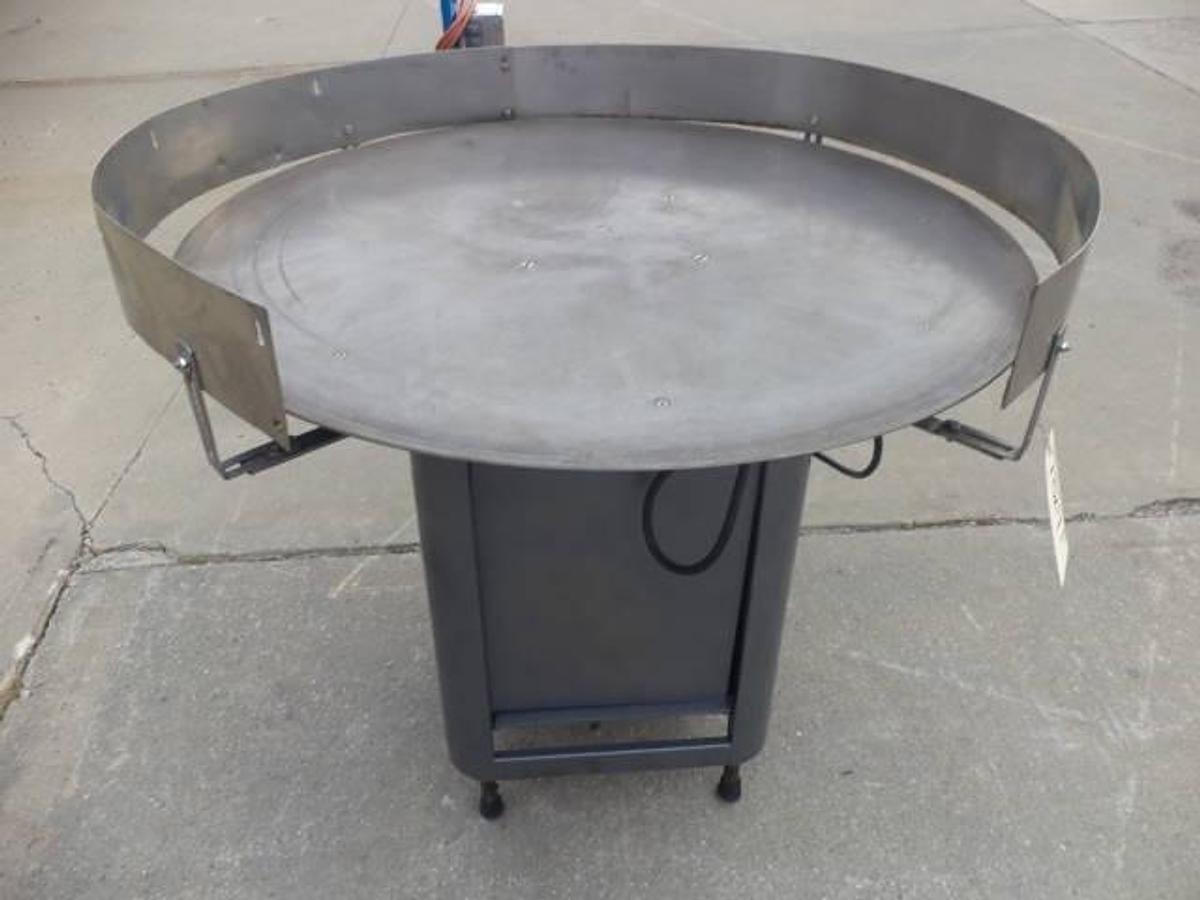Used 42 In. Rotary Unscrambling/Accumulating Table,  Single Phase