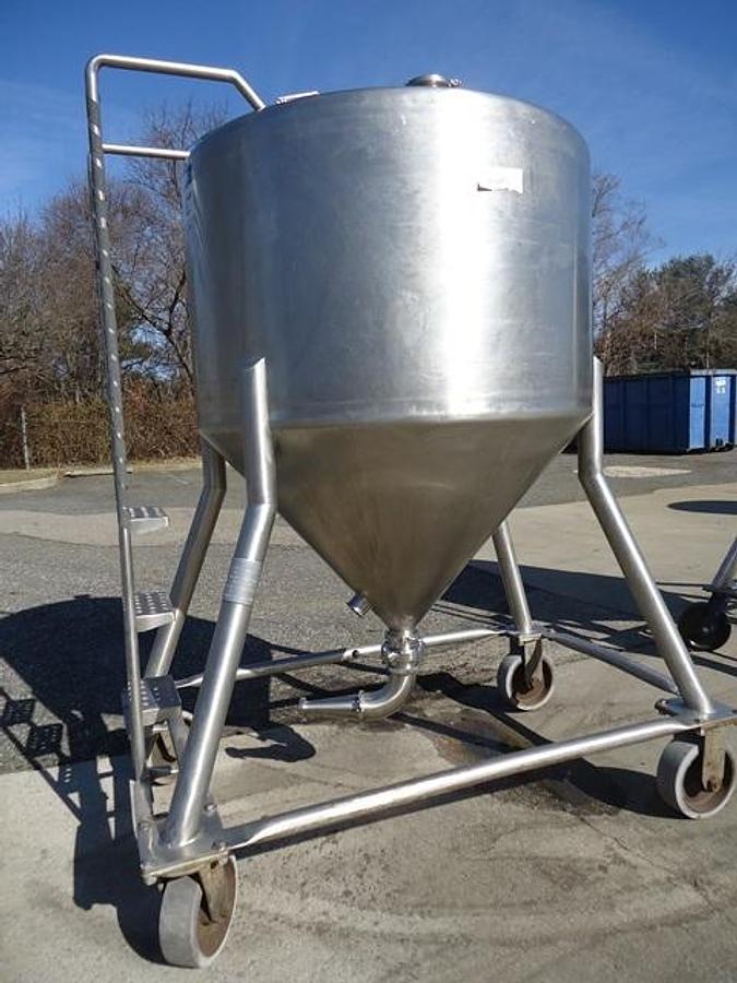 Used 600 Gallon Hicks Equipment Portable Cone Bottom Tank, 316L Stainless