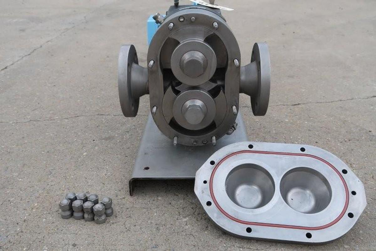 Used SPX Waukesha/Cherry Burrell 060U2 Pump, Flanged Ports
