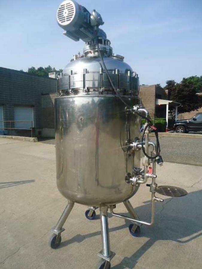 Used Olsa 200 Gallon Stainless Steel Sanitary Vacuum Reactor, Portable