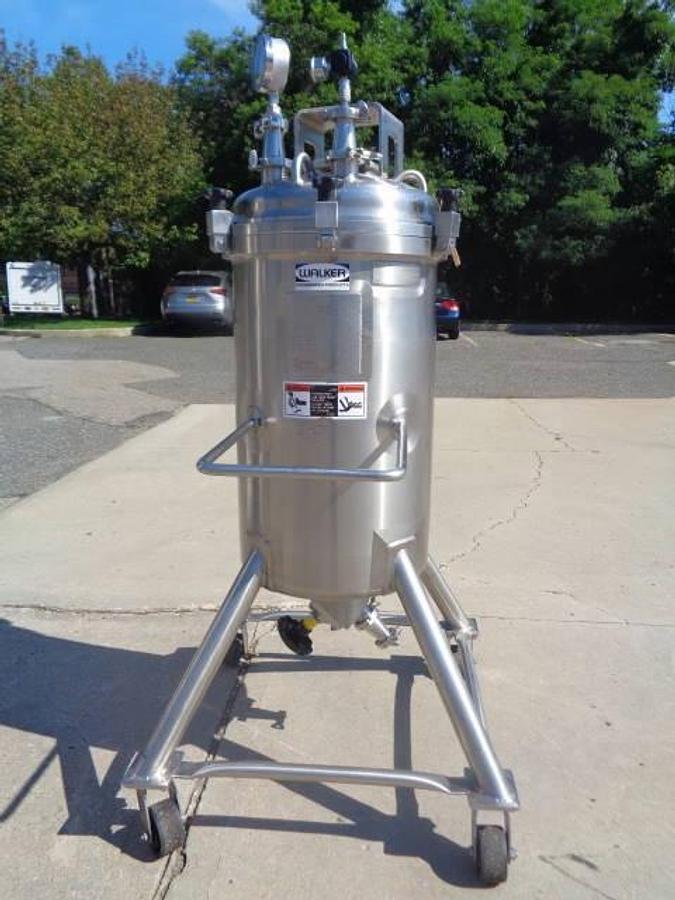 Used 26 Gallon Walker 316L SS Portable Pressure Tank