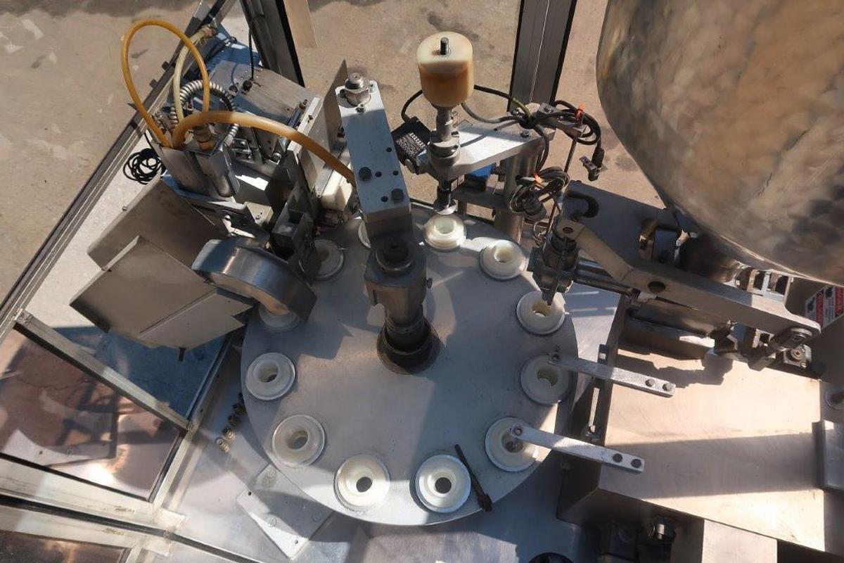 Used Kalix KX-80 Ultra Sonic Tube Filling and Sealing Machine, 80 Per Minute