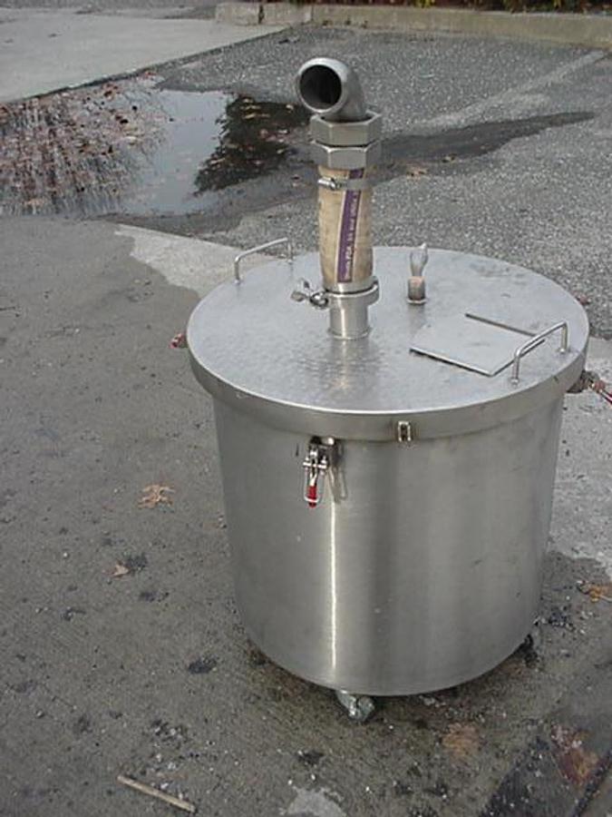 Used 5 Gal. Ss Portable Pressure Tank