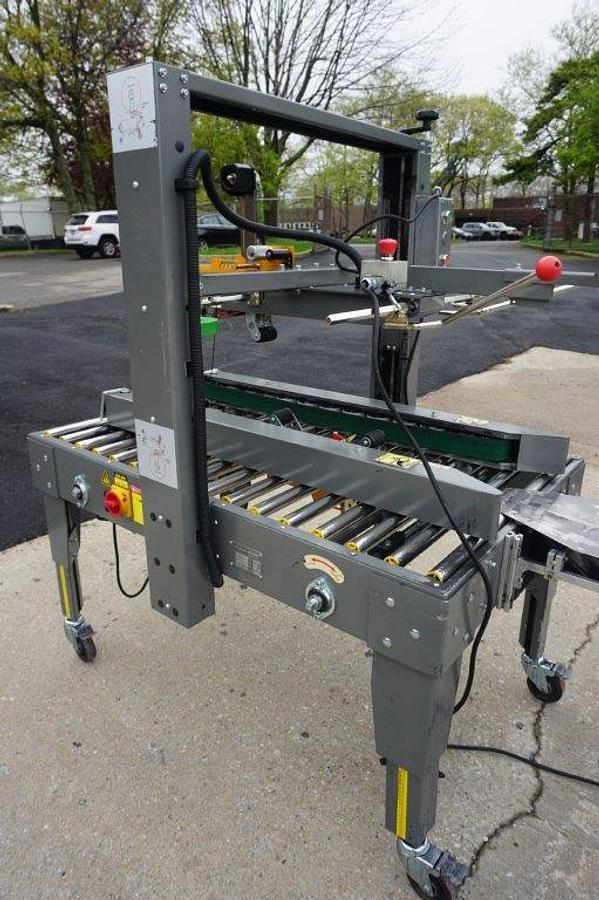 Used Packaging Systems Top and Bottom Case Taper, Portable