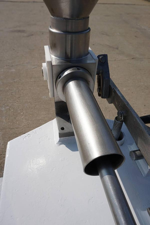 Used Simplex Single Piston Tabletop Filler, Single Phase Electrics