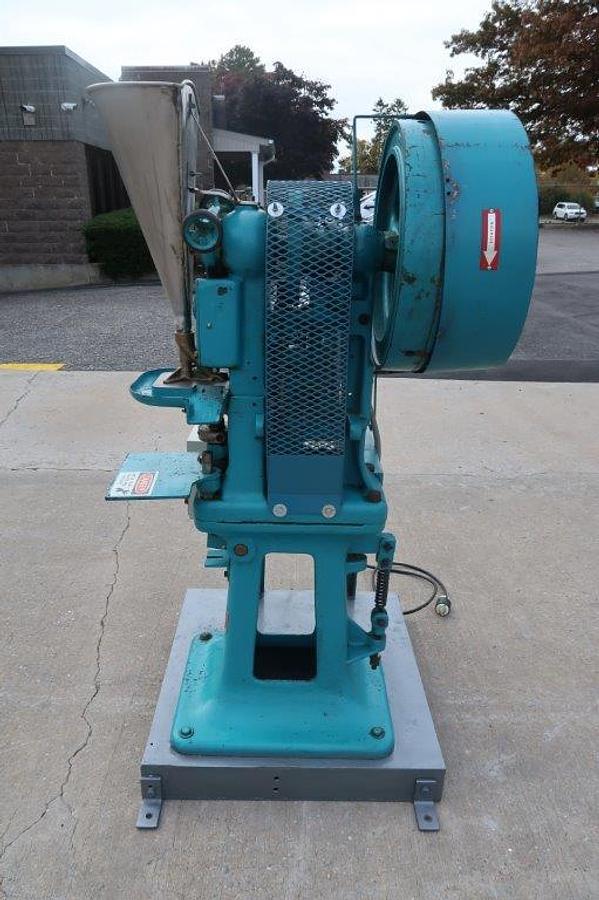 Used Stokes Single Punch Tablet Press, 95 Tablets Per Minute