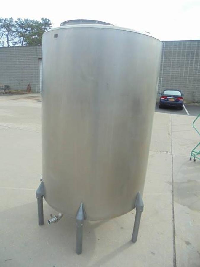 Used 450 Gallon Stainless Steel Vertical Closed Tank