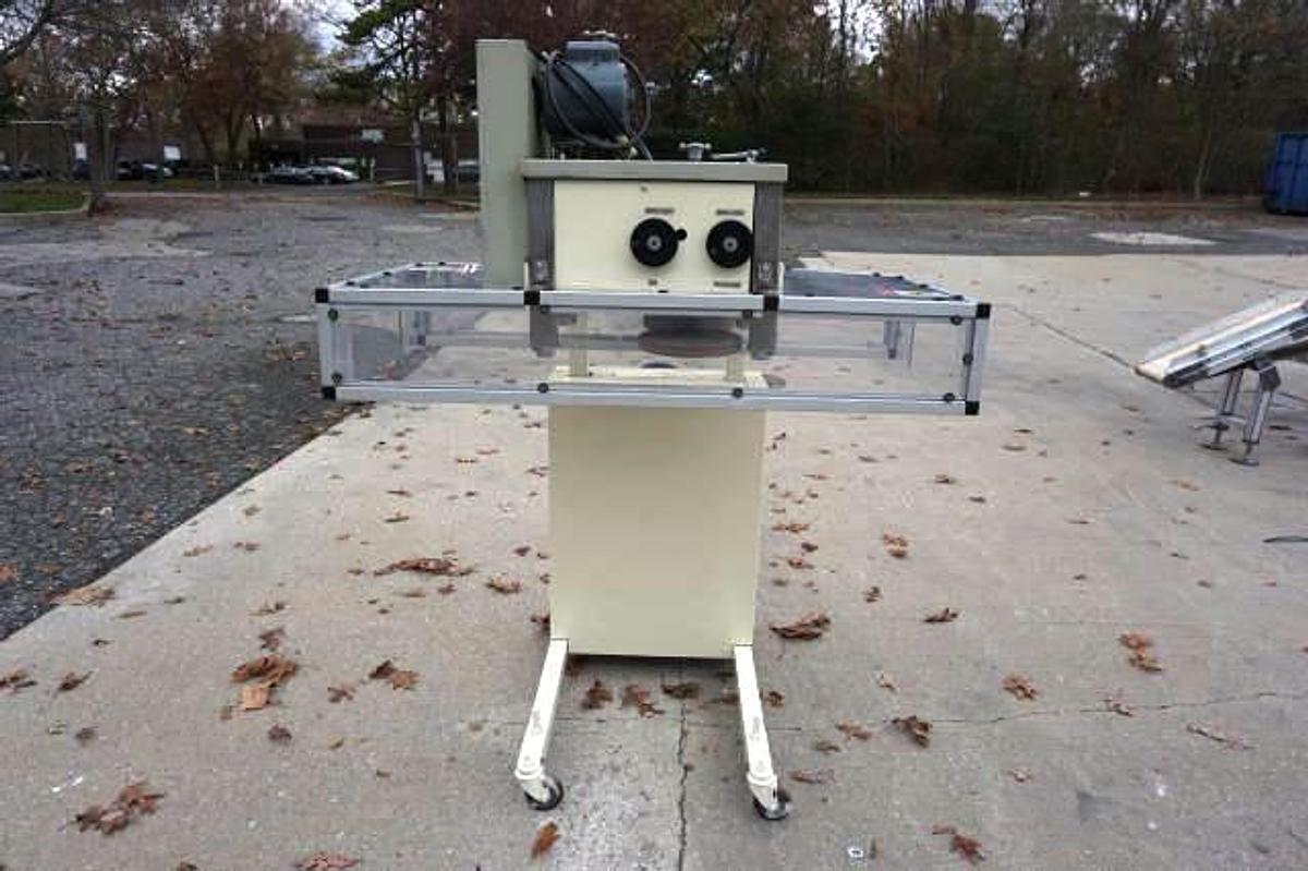Used Newman 4CT Cap Tightener/Retorquer, Portable