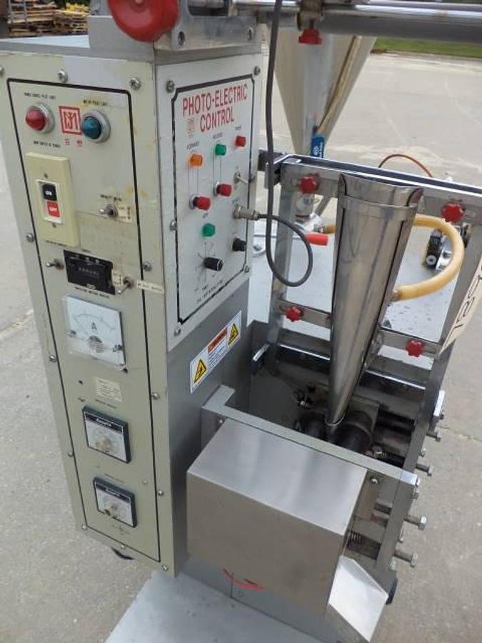 Used JYI MAW Industrial Form/Fill/Seal Machine For Creams & Lotions