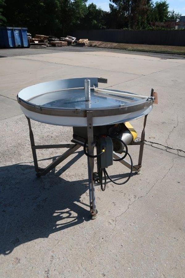 Used 48 In. Diameter Rotary Unscrambling/Accumulating Table 3/60/208-230/460 Volt