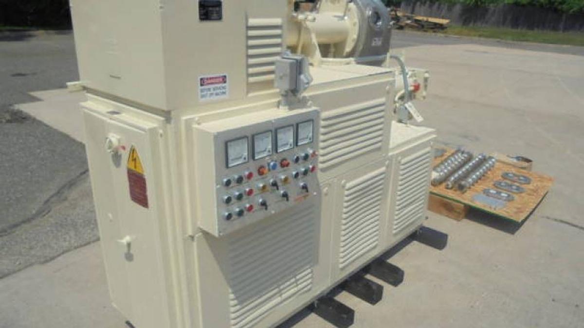 Used Mazzoni Duplex B-100 Combo Soap Vacuum Plodder