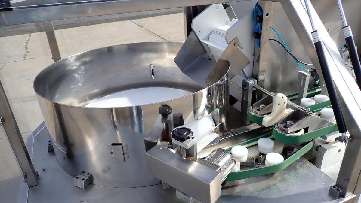 Used Kekai Automatic Plastic Bottle Unscrambler, 200 pm