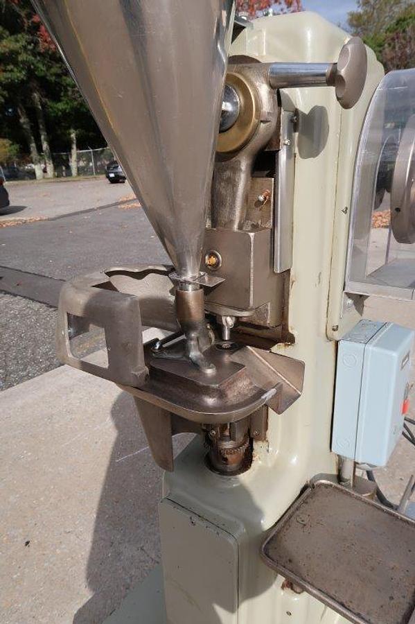 Used Manesty F3 Single Punch Tablet Press, 85 Per Minute