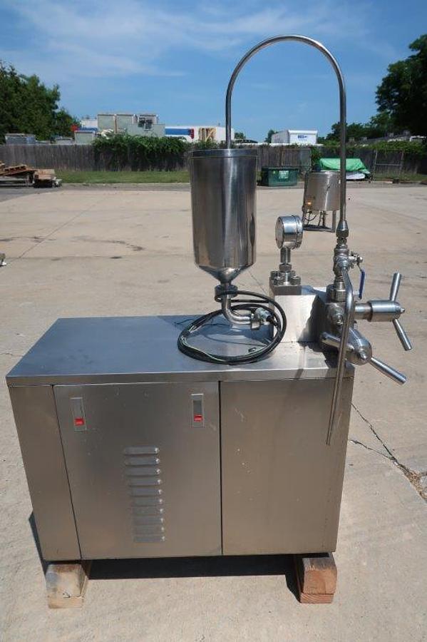 Used Shanghai Dong Hua 15 GPH Two Stage Homogenizer