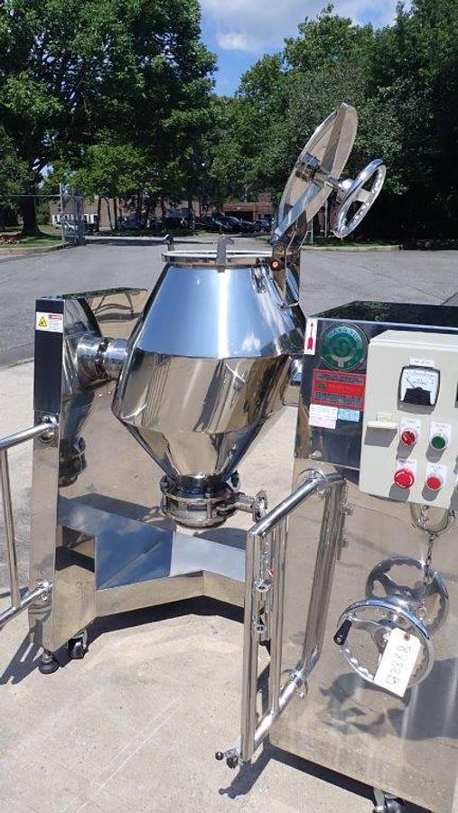 Used 3 Cu. Ft. Stainless Slant Cone Tumbling Blender, Unused