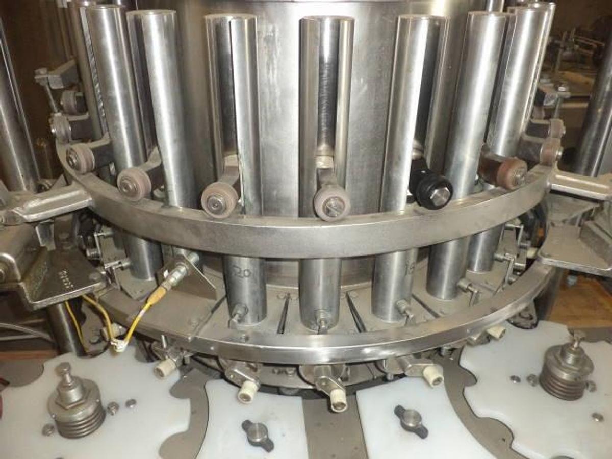Used Pfaudler 21 Piston Rotary Filler, With Conveyor