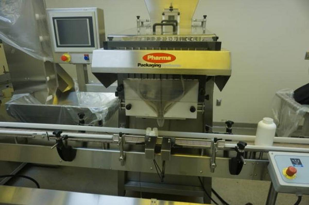 Used Aesus and Pharma Packaging Systems Fully Automatic Tablet/Capsule Bottling Line