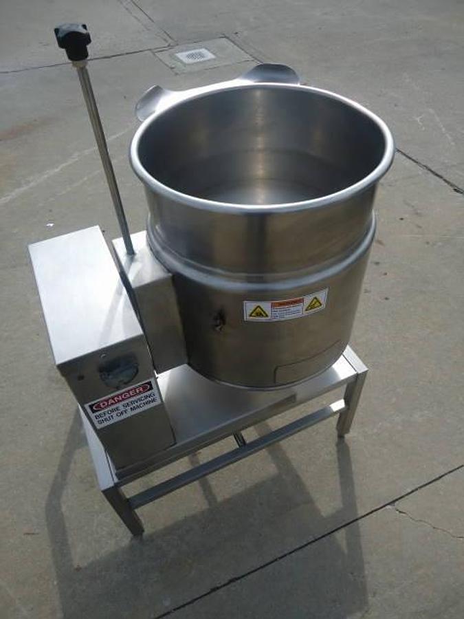 Used 12 Gallon Cleveland Range Electric Tilt Kettle, 50 Psi Jacket