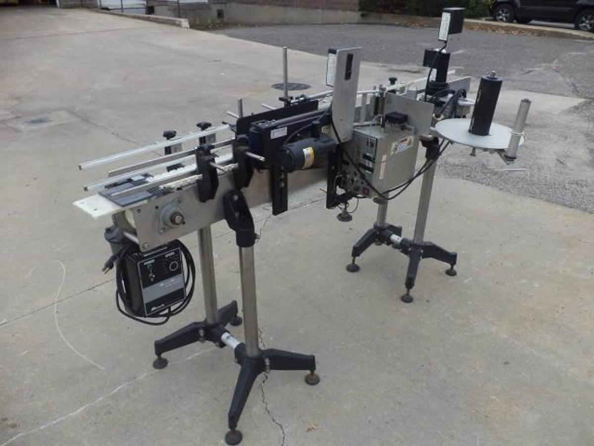 Used Universal Automatic Pressure Sensitive Wraparound Labeling Machine