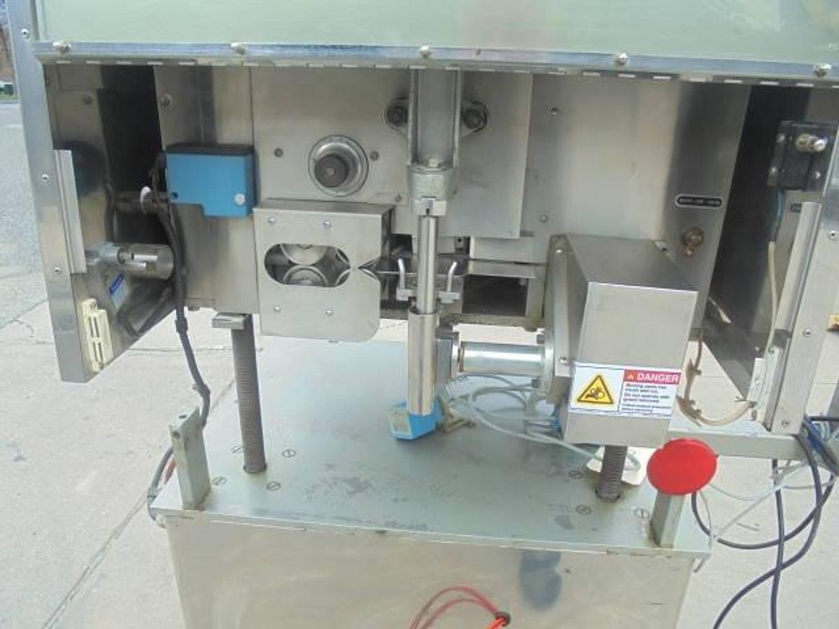 Used King CF100RL Stainless Steel Bottle Cottoner, 100 Per Minute