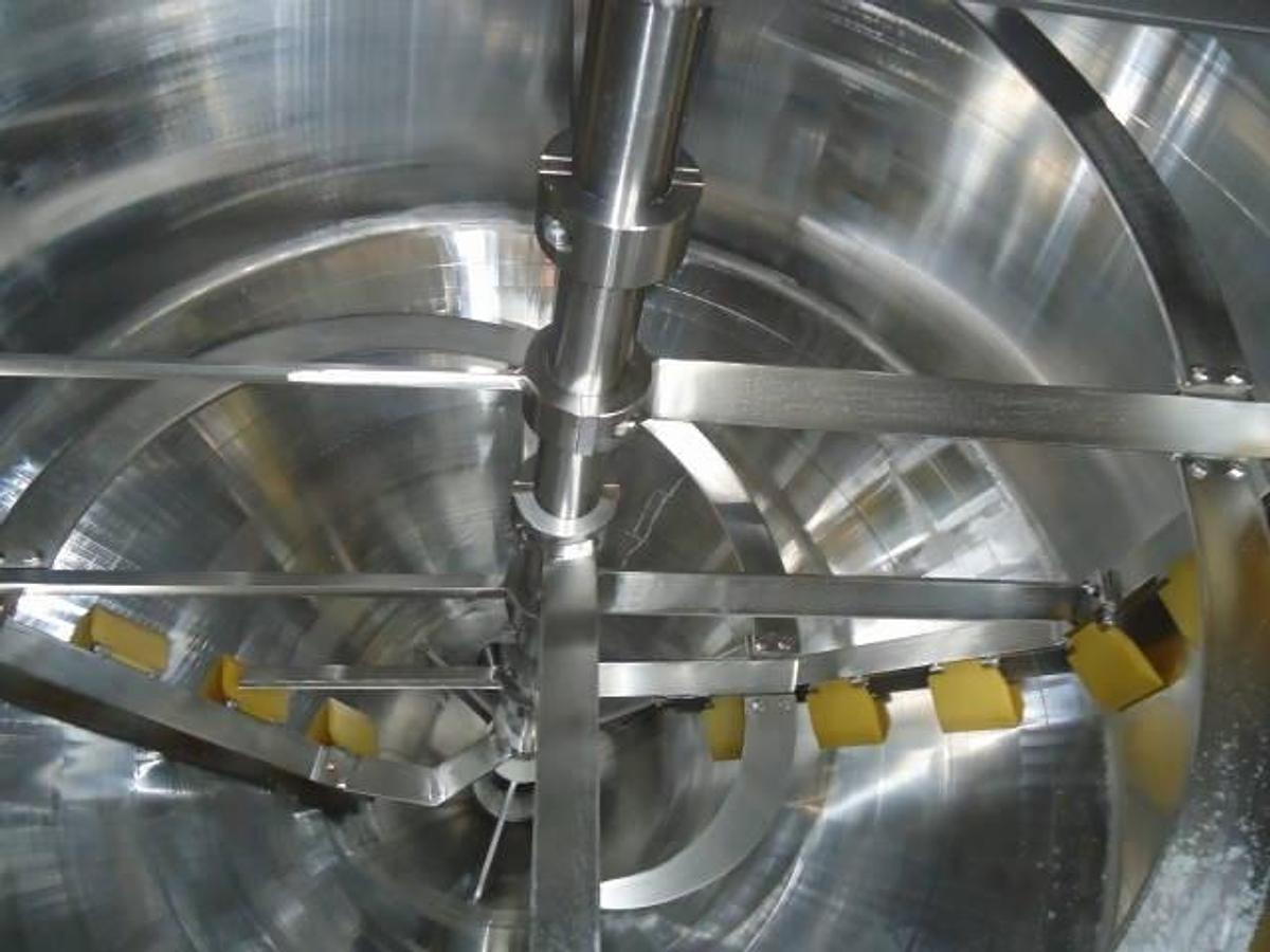Used 500 Gallon Stainless Steel Scraper Agitated Vacuum Kettle, 100 psi jacket, CE rated