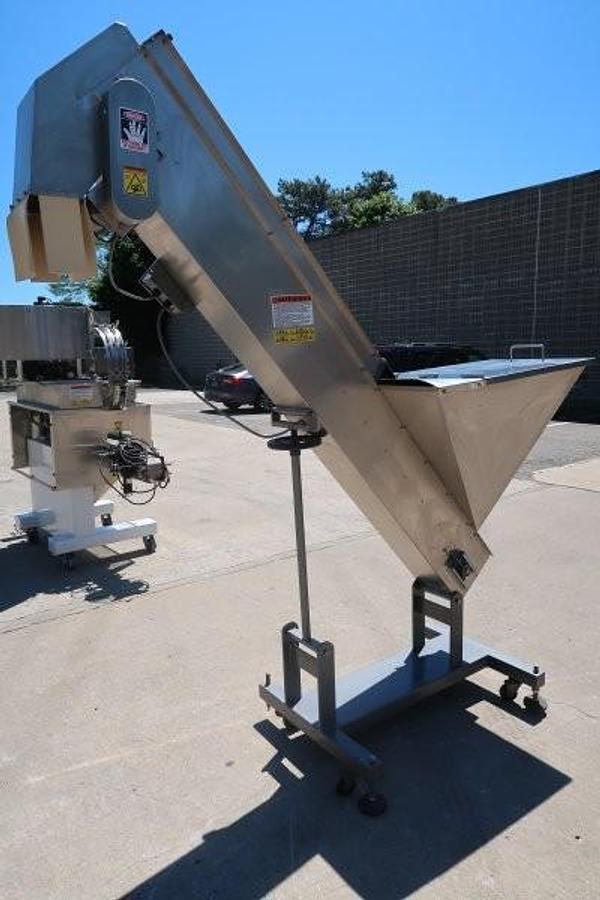 Used Kaps-All FS-B Inclined Cleated Cap Elevator/Feeder