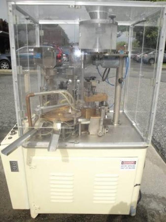 Used H & K Gkf-400st Encapsulator, Size 1, 2, 3 And 4 Capsules