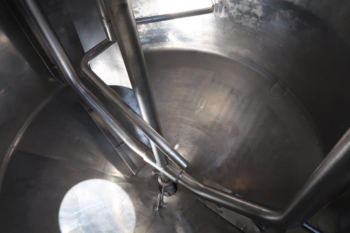 Used APV/Crepaco 600 Gallon 316 Stainless Jacketed Closed Mixing Kettle/Tank,  100 PSI Jacket