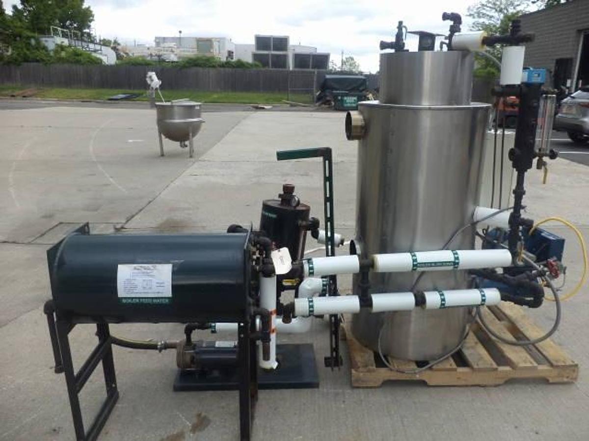 Used Columbia CT Gas Fired Boiler , Rating HP 6, 150 PSI WP, Single Phase Electrics