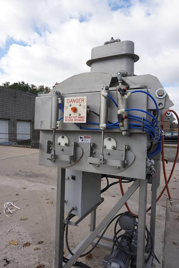Used Amfec Model 510 Dual Shaft Vacuum Ribbon Blender, 500 Lb. Capacity