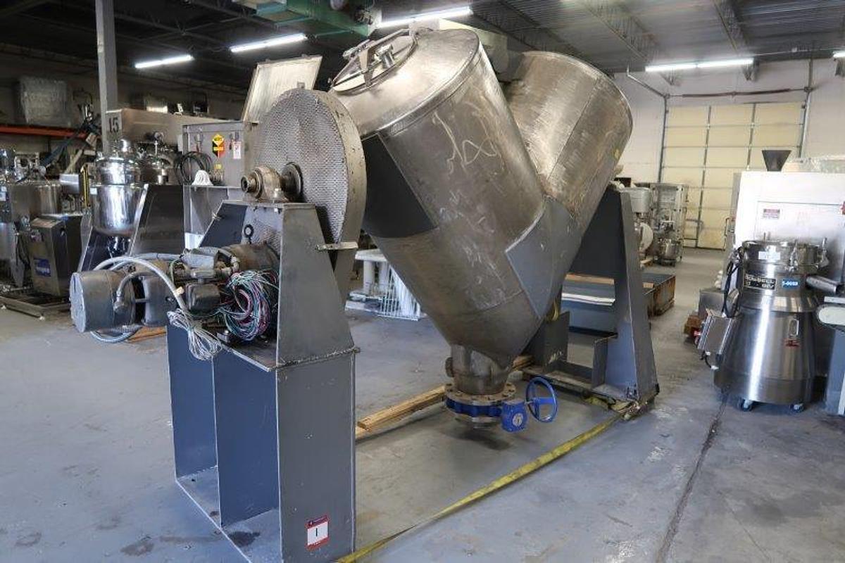 Used 50 CF Patterson Kelley SS Twin Shell V Blender, 55 LB/CF