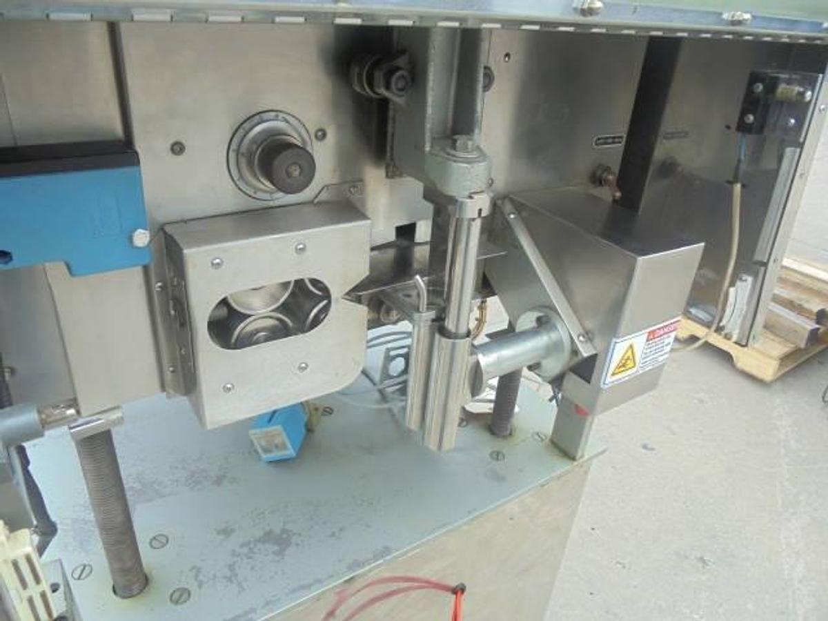 Used King CF100RL Stainless Steel Bottle Cottoner, 100 Per Minute