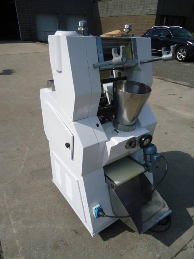 Used Saima T4/B 265mm Tortellini Machine