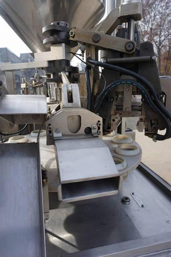 Used Kalix KX 600 Hot Air Tube Filler/Sealer