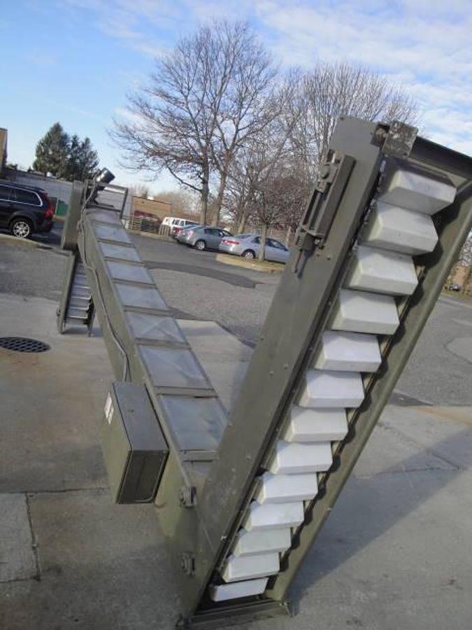Used FRAZIER & SON WHIZ LIFTER 17ft  HIGH BUCKET ELEVATOR