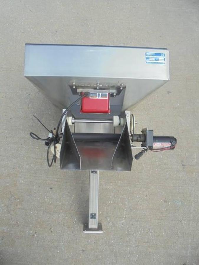 Used Hoppmann 23 In. X 24 In. Stainless Vibratory Feeder-