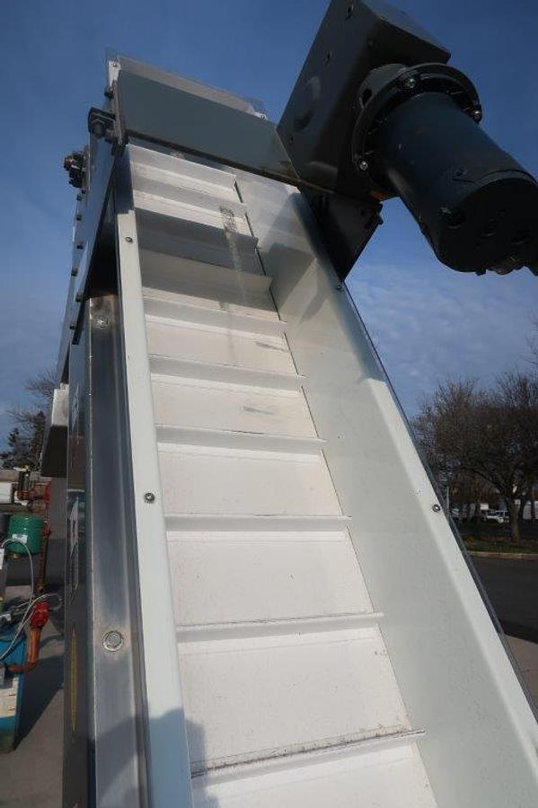 Used Hytrol 12 In. Wide Inclined Cleat Belt Conveyor/Feed, 80 In. Discharge Height
