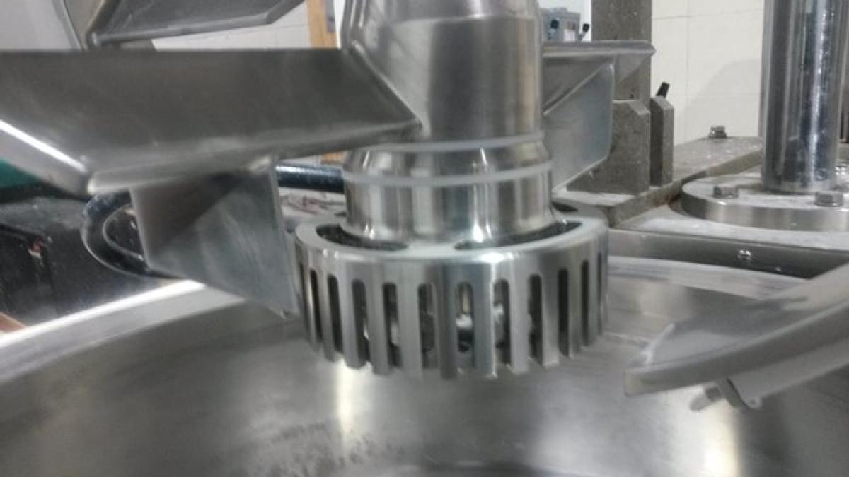 Used 50 Liter Ross Homogenizing Vacuum Kettle, w/Control Panel