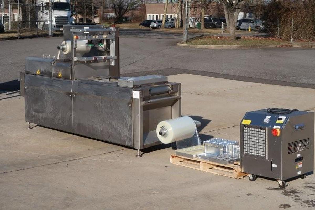 Used Variovac Optimus Thermoforming Form Fill Seal Machine