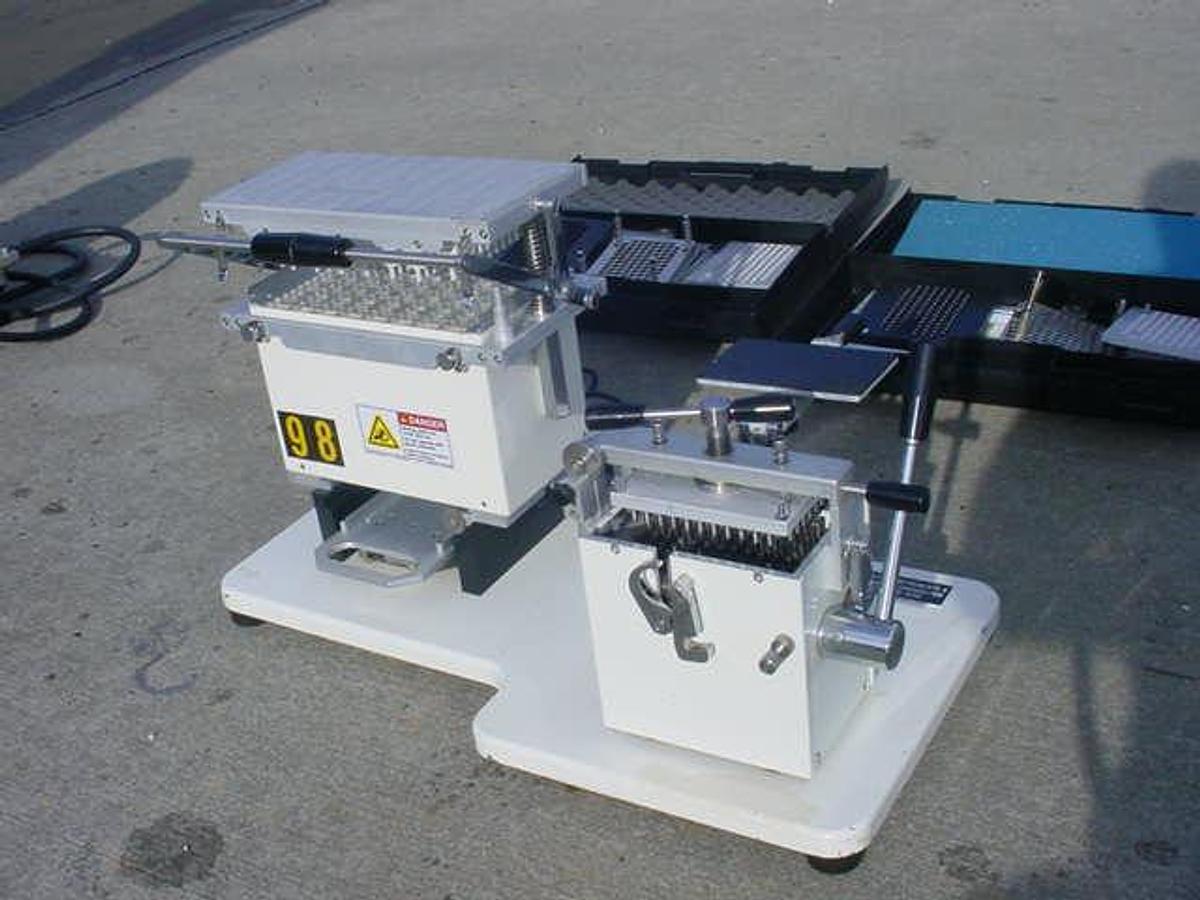 Used Scientific Instrument & Tech Semi-Automatic Capsule Processing Machine