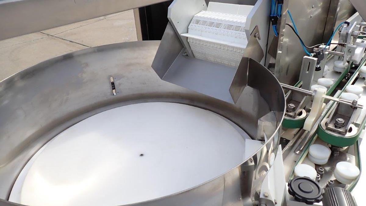 Used Kekai Automatic Plastic Bottle Unscrambler, 200 pm