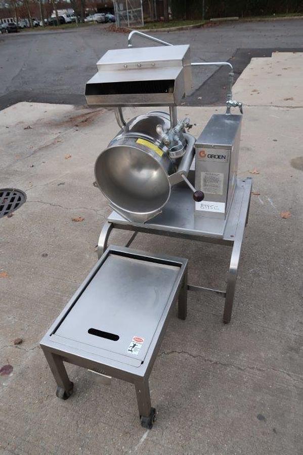 Used 5 Gallon Groen SS Self-Contained Gas-Fired Kettle