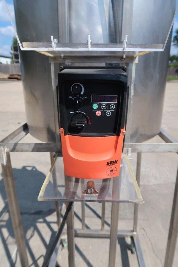 Used 30 Gallon Stainless Steel Portable Mix Tank